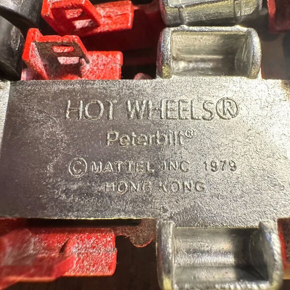 Vintage Hot Wheels Peterbilt Die-Cast Trucks Lot Of 3 Tanker Cement & Stake Bed - Picture 8 of 8